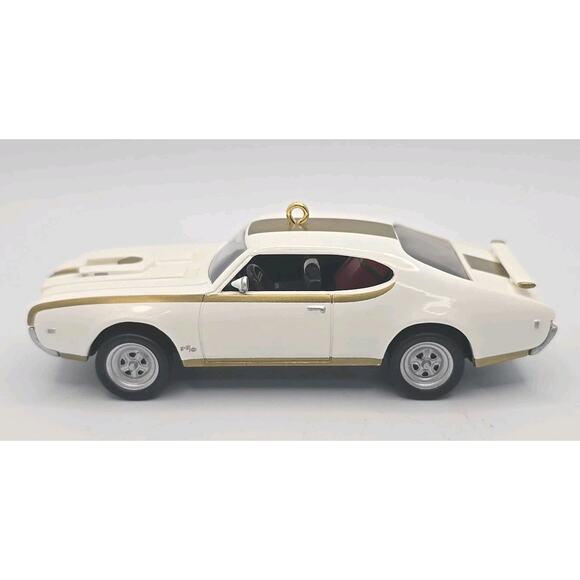 1997 Hallmark Ornament 1969 Hurst Oldsmobile 442 Classic American Cars New U12 - Picture 3 of 9